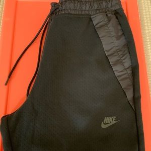 Lifestyle capris